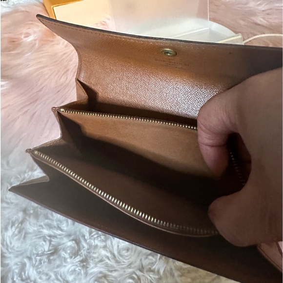 Louis Vuitton Sarah Long Wallet w/ Credit Card Slots, Box, Dust Bag & Chain - Picture 8 of 14